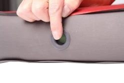 Exped MegaMat 10 LXW Slaapmat Rood 10 Exped MegaMat 10 LXW Slaapmat Rood -Wildernis Camping Winkel 40112 exped megamat 10 lxwrubyred slaapmat